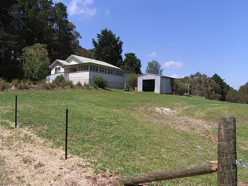 779 Barry Road, Hanging Rock NSW 2340