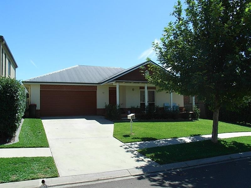 12 The Heights, Tamworth NSW 2340