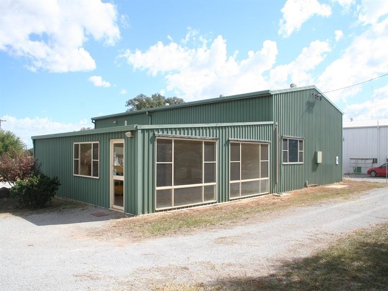 2 Station Street, Manilla NSW 2346