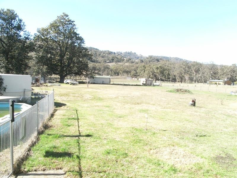 14 Duncan Street, Woolomin NSW 2340