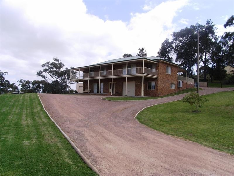 25 Ray Carter Drive, Quirindi NSW 2343