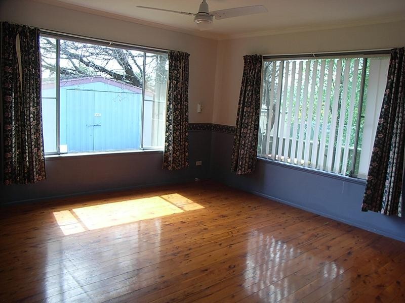 26 Kyooma Street, Tamworth NSW 2340