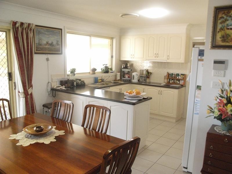 18 Ventnor Drive, Tamworth NSW 2340