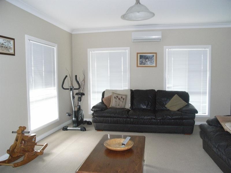 8 Kamilaroi Highway, Quirindi NSW 2343