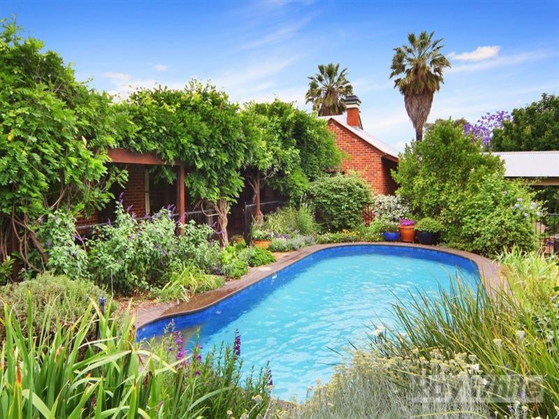 178 Carthage Street, Tamworth NSW 2340