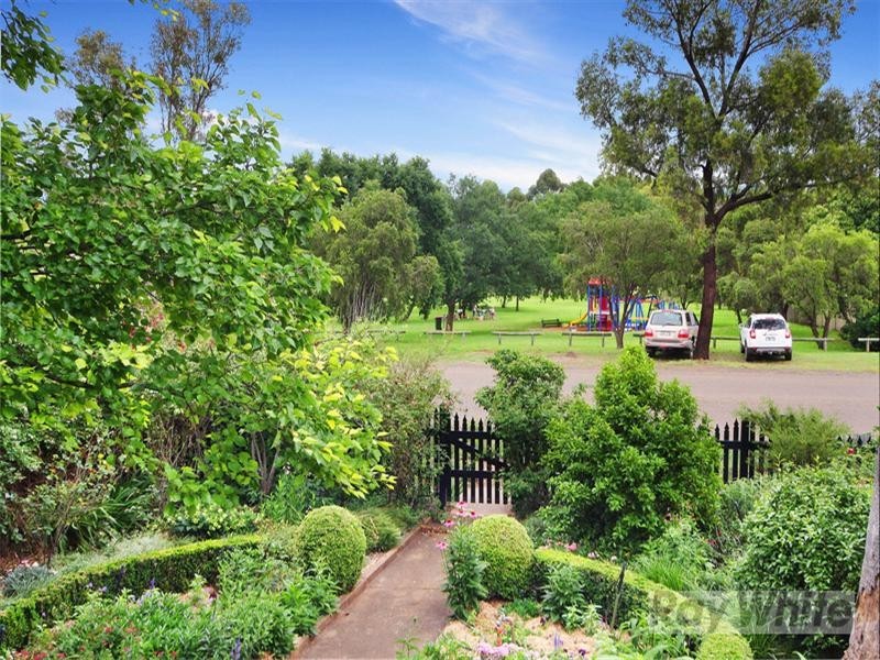 178 Carthage Street, Tamworth NSW 2340