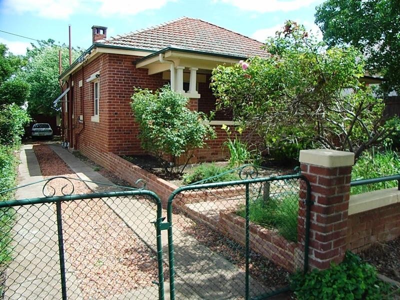 56 Roderick Street, Tamworth NSW 2340