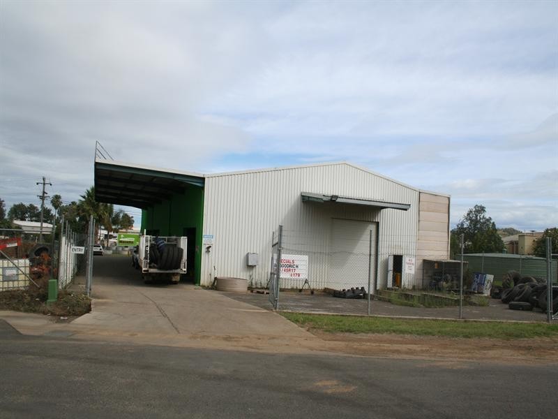 36 Barnes Street, Tamworth NSW 2340