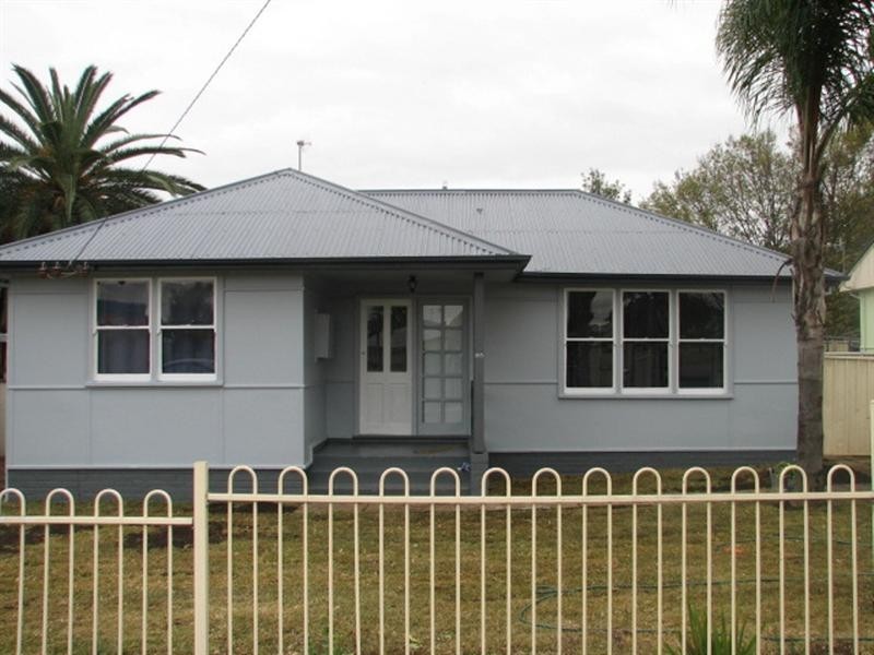 168 Robert Street, Tamworth NSW 2340