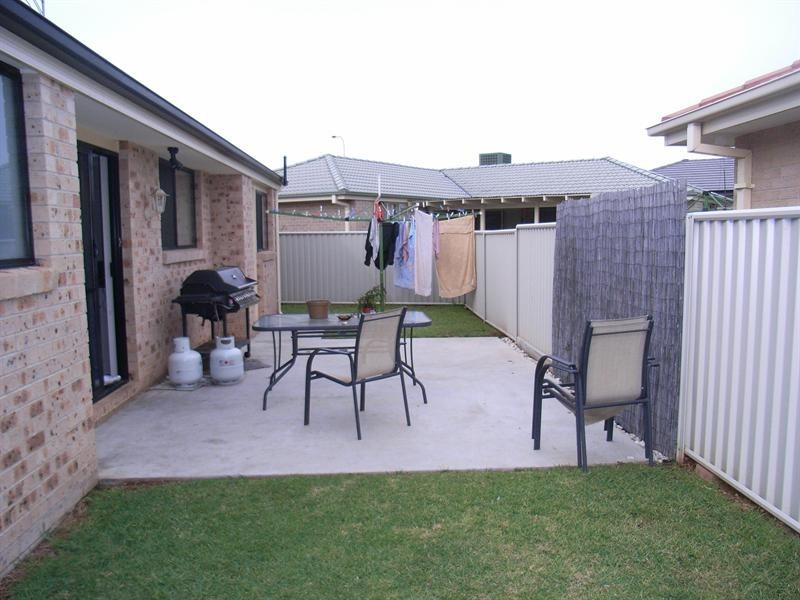 2 Burdekin Place, Tamworth NSW 2340