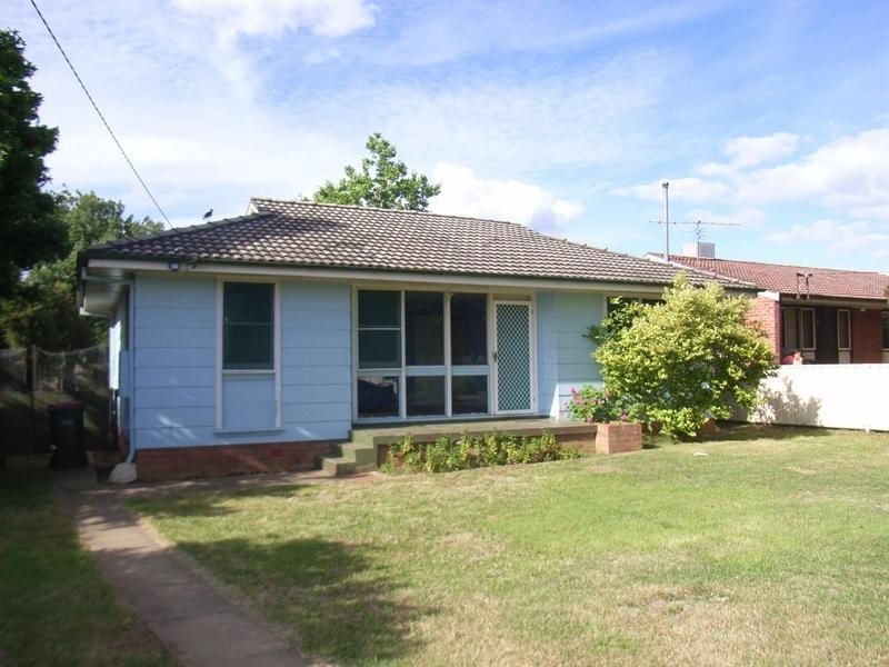 25 Cossa Street, Tamworth NSW 2340