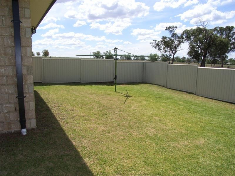 29 Warburton Drive, Tamworth NSW 2340