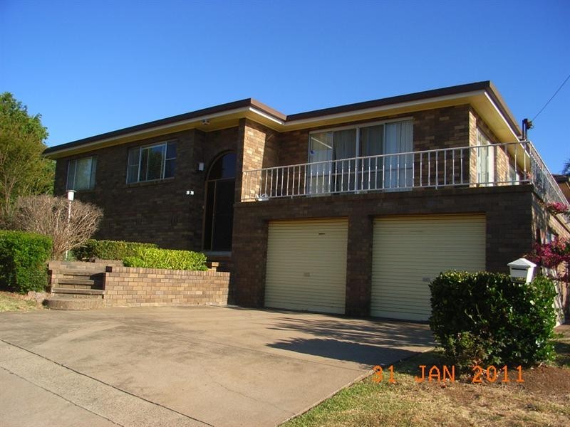 28 McRae Street, Tamworth NSW 2340