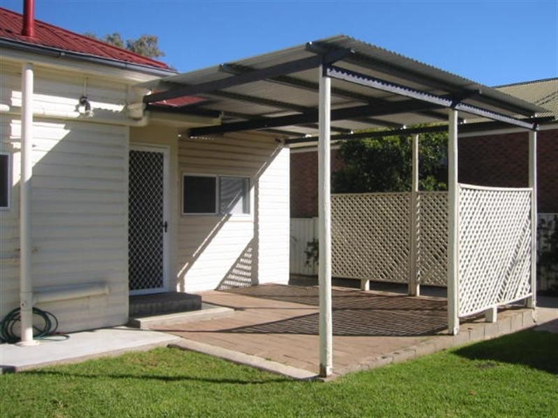 2 Mahoney Avenue, Tamworth NSW 2340