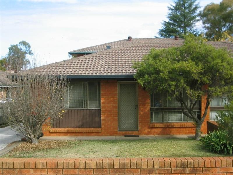 2/49 Rawson Avenue, Tamworth NSW 2340