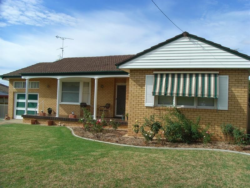 18 Bilkurra Street, Tamworth NSW 2340