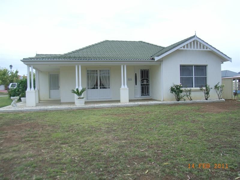 59 Greg Norman Drive, Tamworth NSW 2340