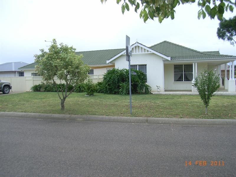 59 Greg Norman Drive, Tamworth NSW 2340