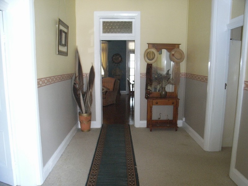 8 Hill Street, Manilla NSW 2346