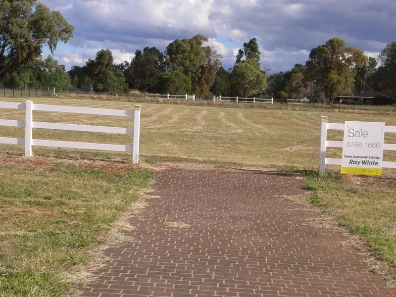 5 Sequoia Drive, Tamworth NSW 2340