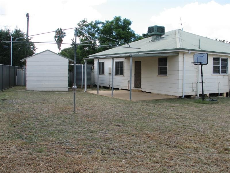 2 David Street, Tamworth NSW 2340