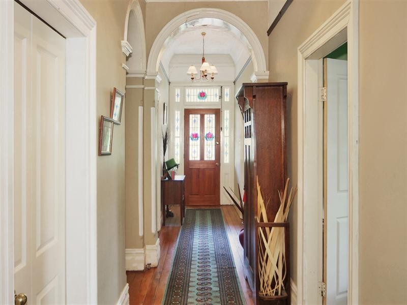 37 Upper Street, Tamworth NSW 2340