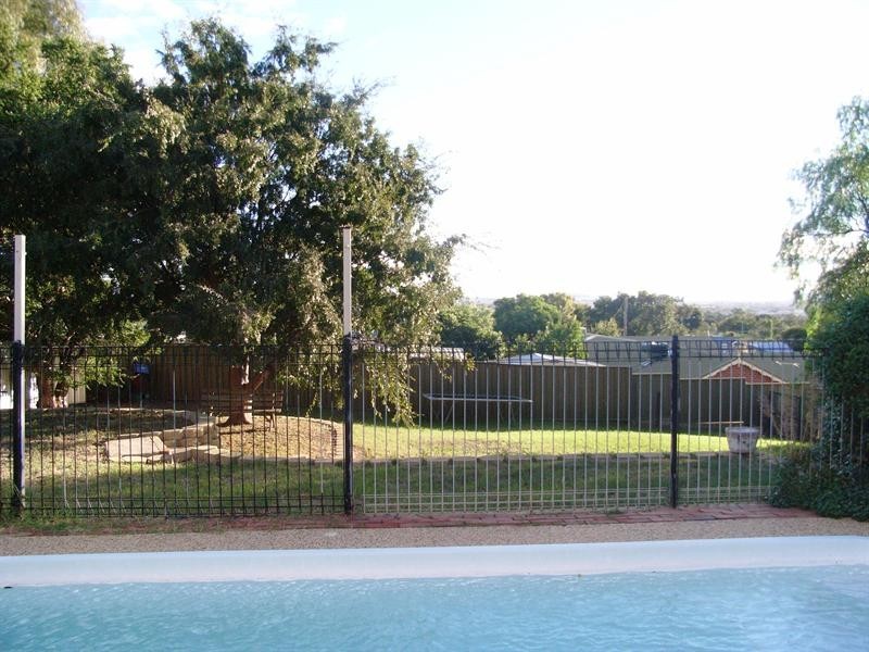 37 Upper Street, Tamworth NSW 2340