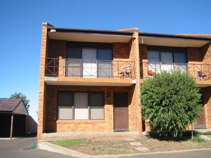 8/44 Church Street, Tamworth NSW 2340