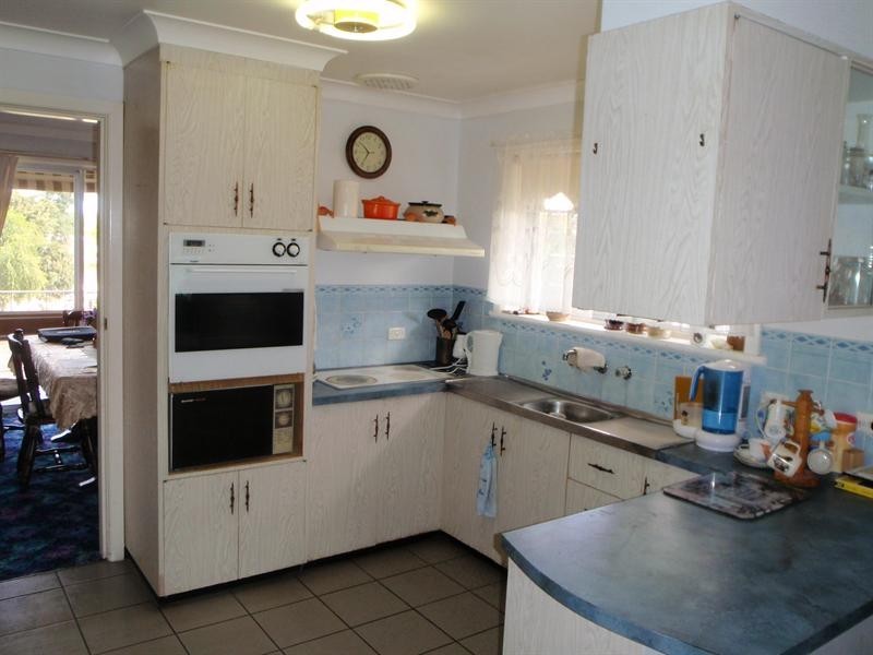 6 Kamilaroi Crescent, Manilla NSW 2346