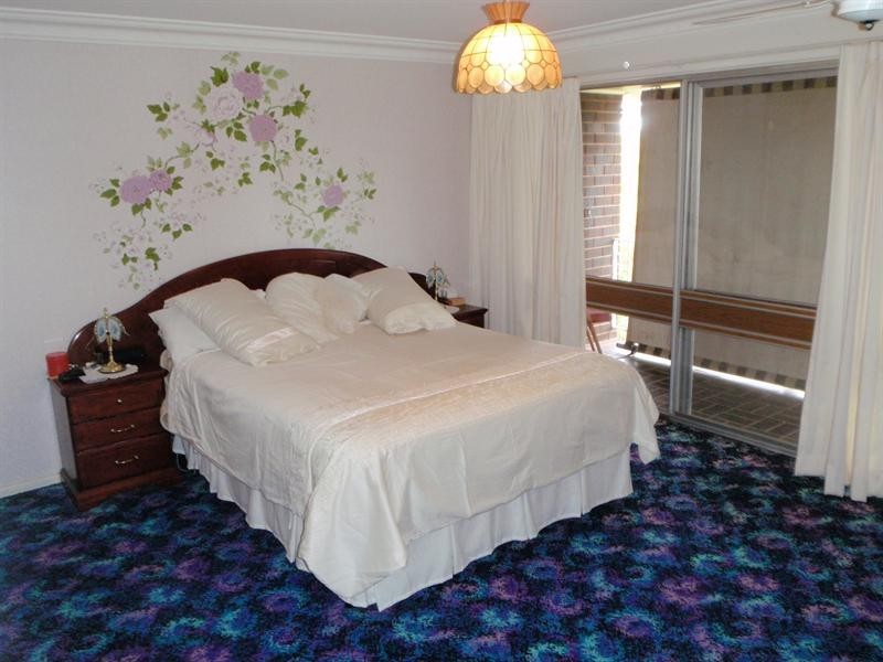 6 Kamilaroi Crescent, Manilla NSW 2346