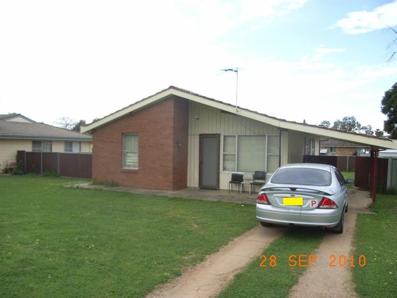9 Kenny Drive, Tamworth NSW 2340