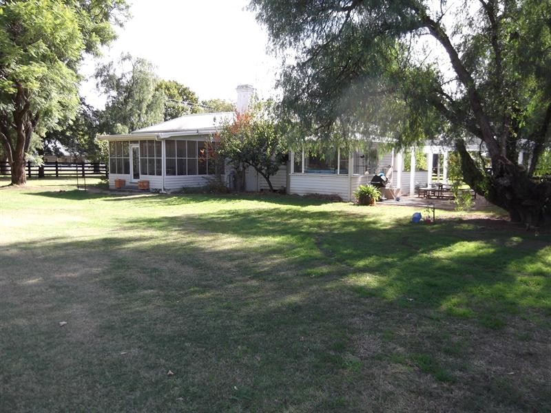 122 142 King George Avenue, Tamworth NSW 2340
