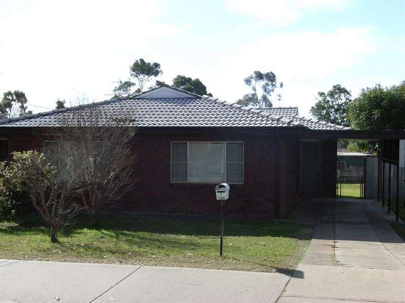 1/104 Robert Street, Tamworth NSW 2340