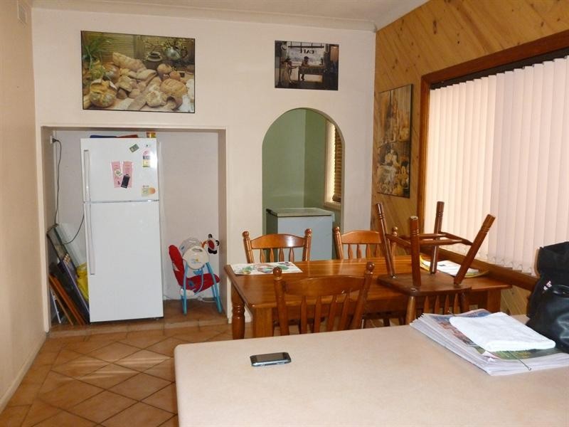 13 Parry Street, Tamworth NSW 2340