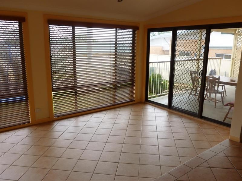 13 Parry Street, Tamworth NSW 2340