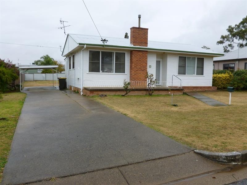 17 Cambridge Street, Tamworth NSW 2340