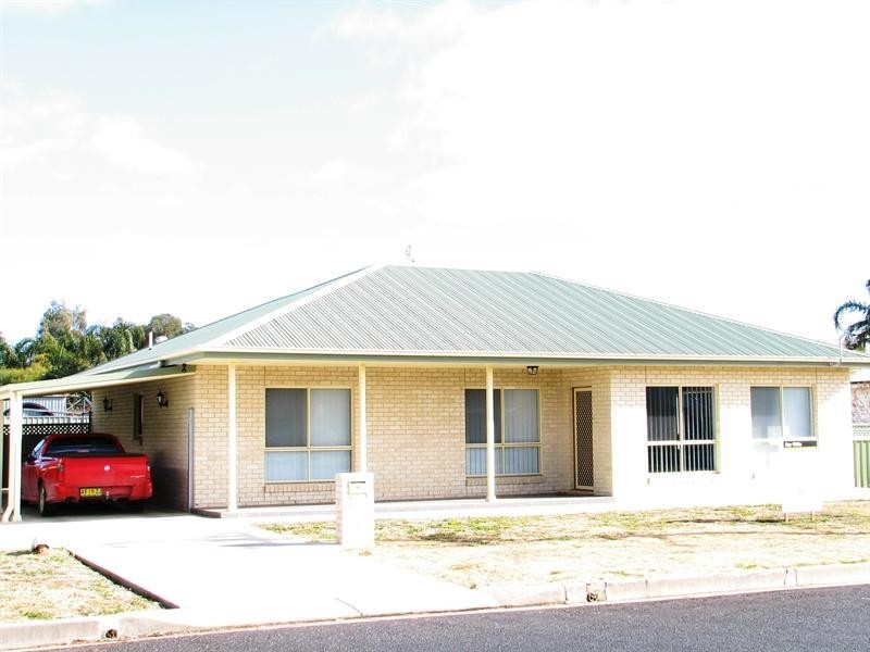 26 Edinburgh Street, Tamworth NSW 2340