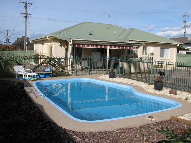 26 Edinburgh Street, Tamworth NSW 2340