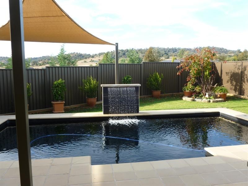 10 Whiporie Close, Tamworth NSW 2340