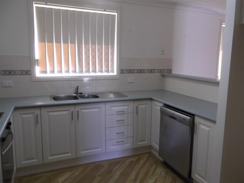 18 The Retreat, Tamworth NSW 2340