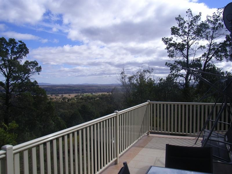 27 Mornington Crescent, Tamworth NSW 2340