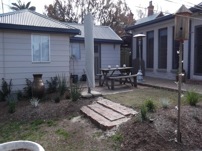 65 Upper Street, Tamworth NSW 2340