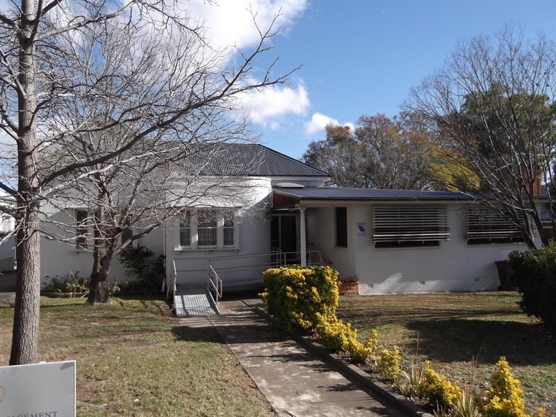 119 Carthage Street, Tamworth NSW 2340