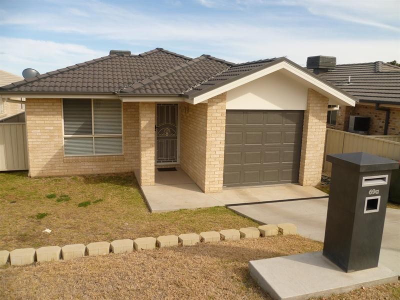 69 Manilla Road, Tamworth NSW 2340