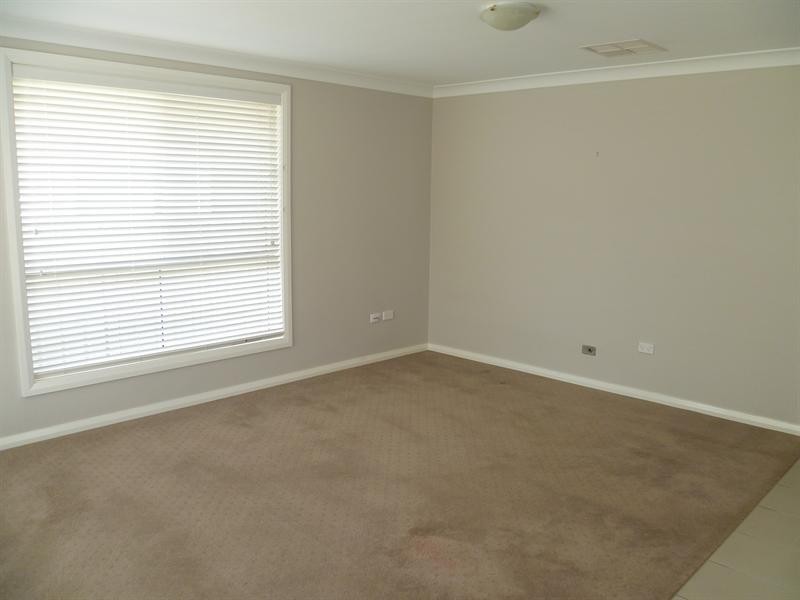 69 Manilla Road, Tamworth NSW 2340