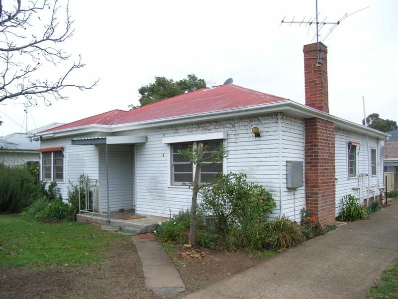 1/4 Alice Street, Tamworth NSW 2340