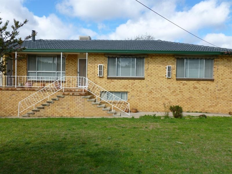 1798 New England Highway, Kootingal NSW 2352