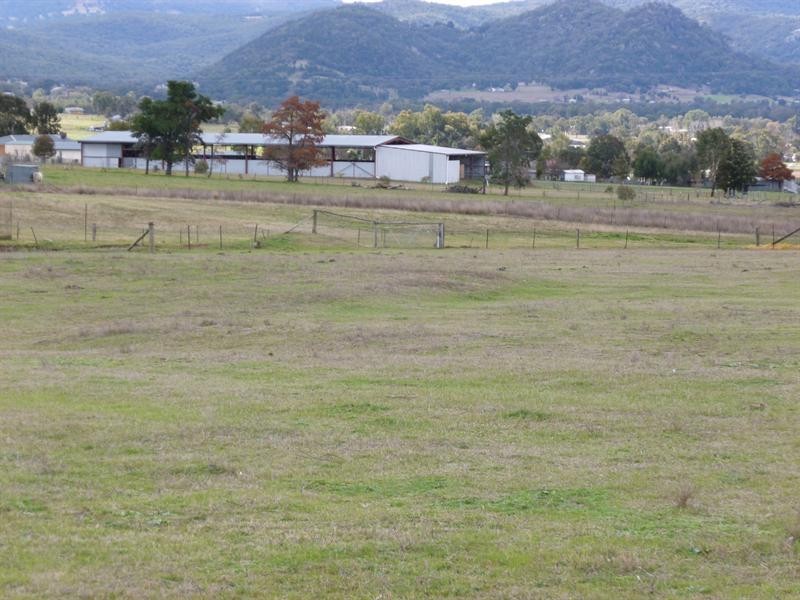 1798 New England Highway, Kootingal NSW 2352