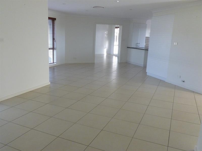 17 Sequoia Drive, Moore Creek NSW 2340