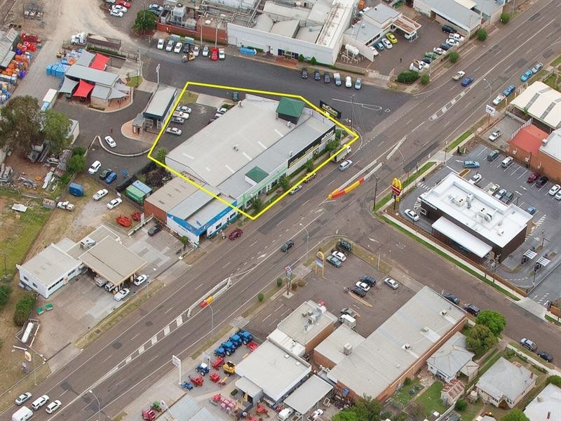 1 & 2/143 Bridge Street, Tamworth NSW 2340